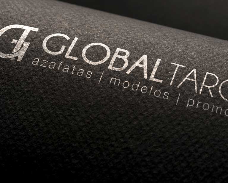 Logo de Global Target montaje realista